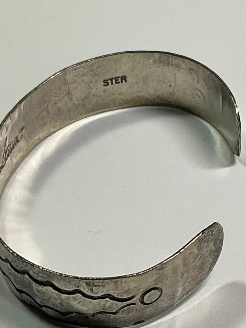 Loma Siiva Child’s Vintage Sterling Silver Open Cuff Bracelet W/ Red stone. 1.75